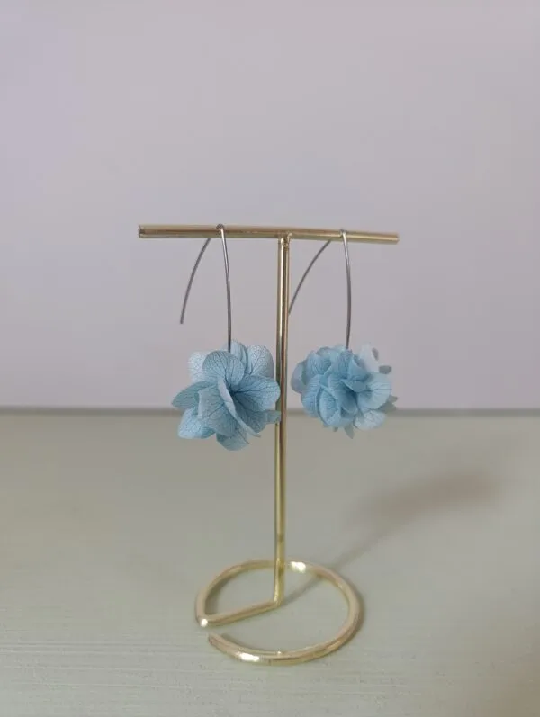 Boucles d'oreilles pendantes - Hortensia bleu – Image 2