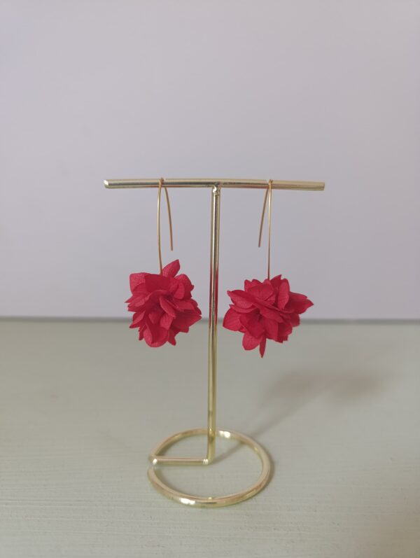 Boucles d'oreilles pendantes - Hortensia rouge – Image 3